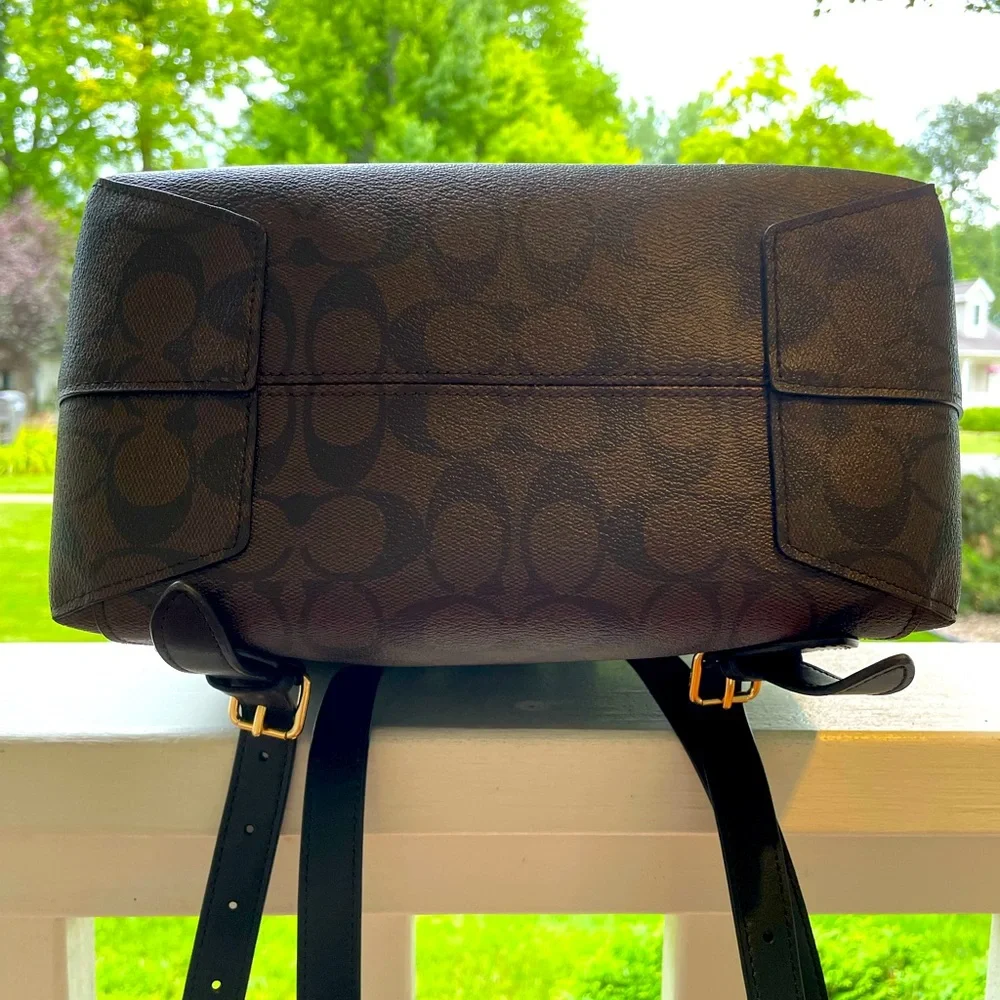 NWT!π€π€COACH KLEO SUEDE, SIGNATURE CANVAS BACKPACK & COACH ZIP CARD CASE! - Picture 4 of 10